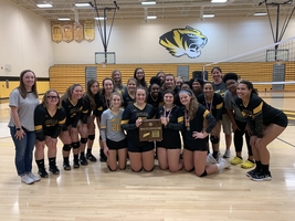 HHS Volleyball Wins District Tournament