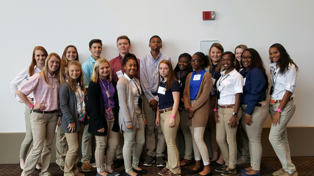 HOSA students at West Tn Leadership Conference 