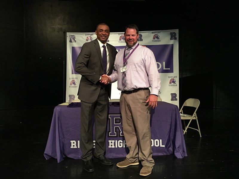 RHS Announces New Boys' Basketball Coach Ripley High School